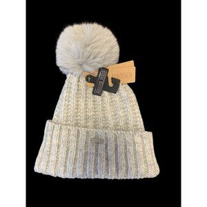 NWT Steve Madden OS Winter Knit Beanie Hat Pom Pom  Gray